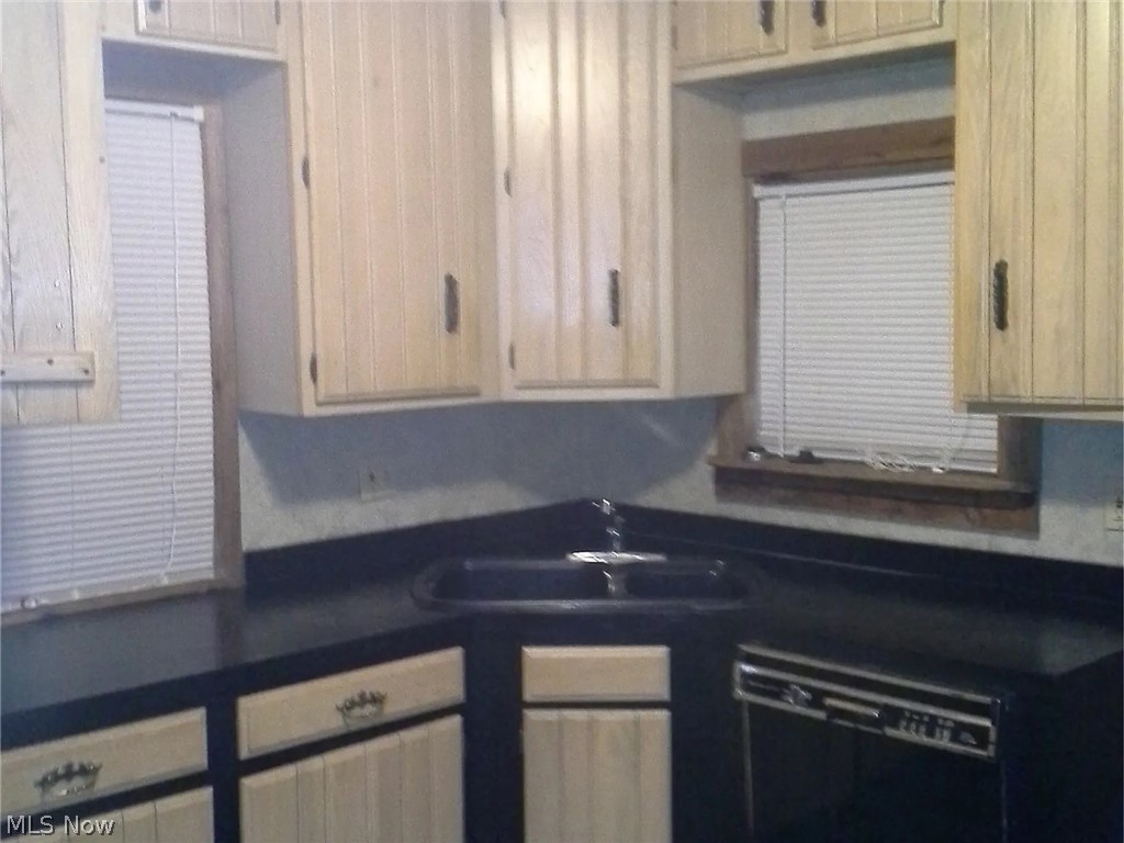 5900 Lawn Avenue Cleveland OH 44102