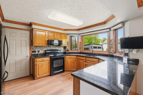 5321 Young Road Stow OH 44224
