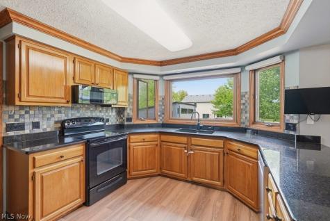 5321 Young Road Stow OH 44224