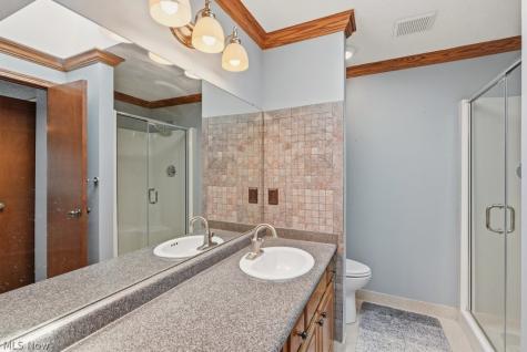 5321 Young Road Stow OH 44224