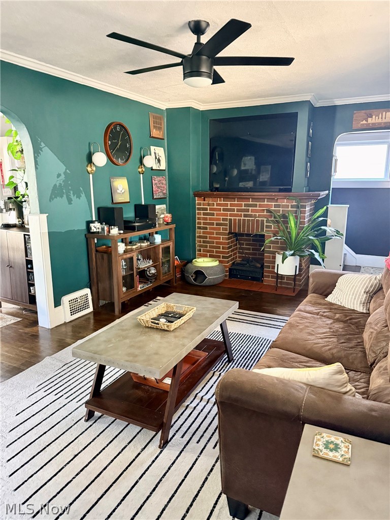 3854 Brookside Boulevard Cleveland OH 44111