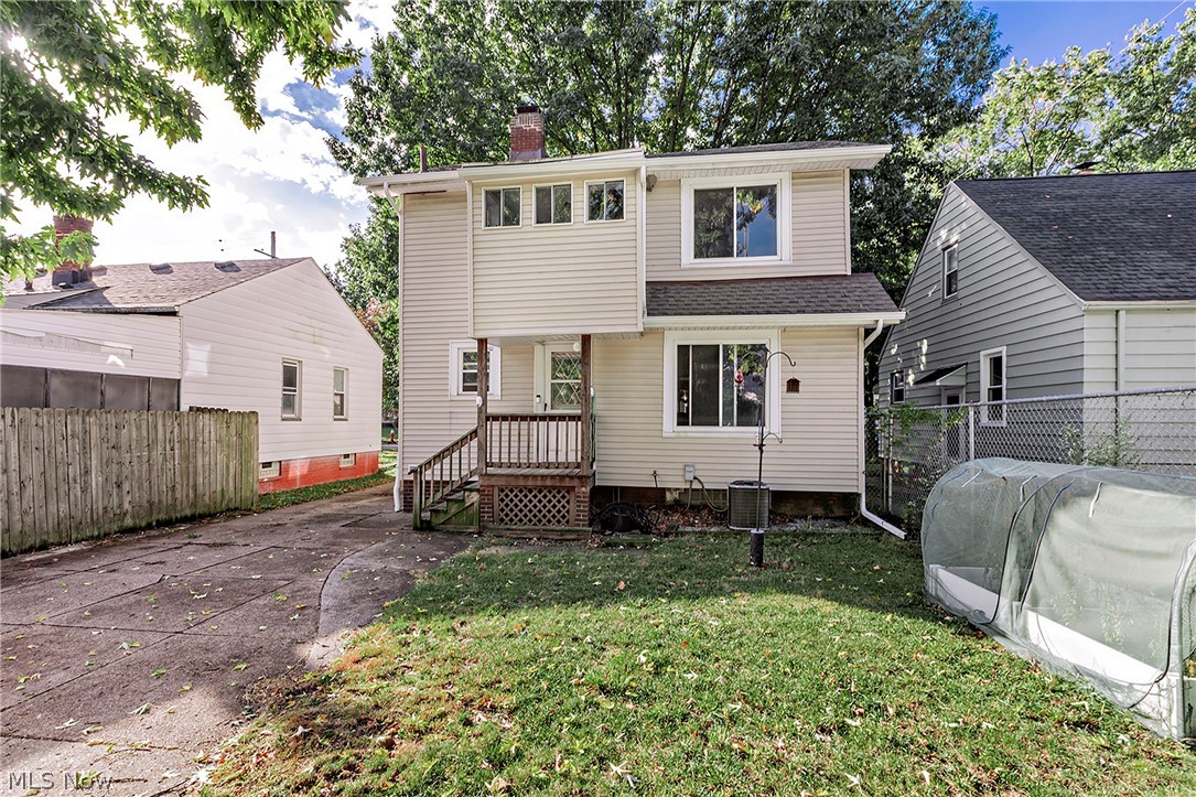 3854 Brookside Boulevard Cleveland OH 44111