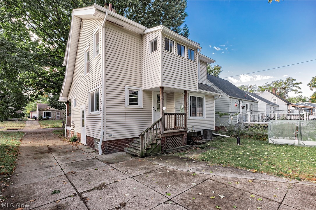 3854 Brookside Boulevard Cleveland OH 44111