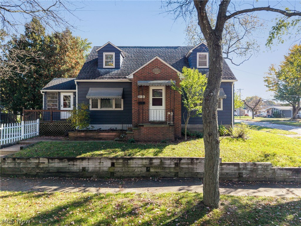 2875 Pikes Avenue Akron OH 44314