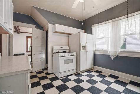 1221 Florencedale Avenue Youngstown OH 44505