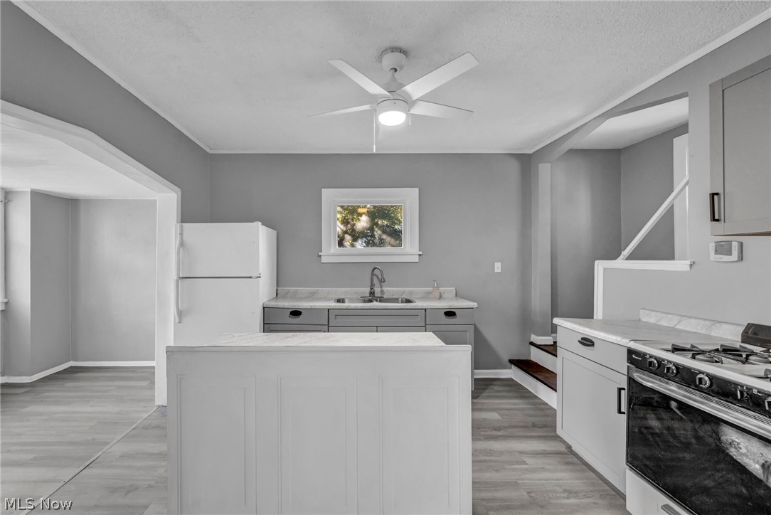 2407 Mira Court Cleveland OH 44109