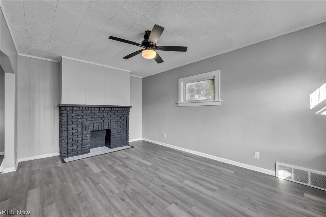 2407 Mira Court Cleveland OH 44109