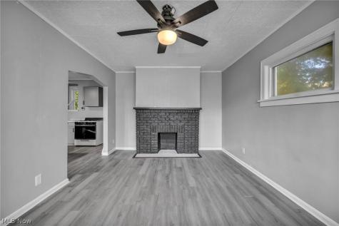 2407 Mira Court Cleveland OH 44109
