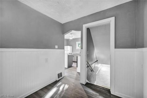 2407 Mira Court Cleveland OH 44109
