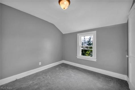 2407 Mira Court Cleveland OH 44109