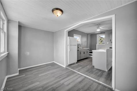 2407 Mira Court Cleveland OH 44109