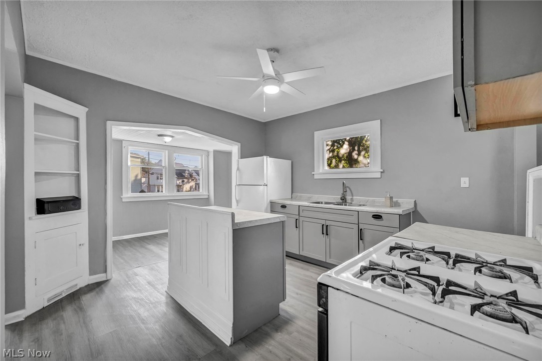 2407 Mira Court Cleveland OH 44109