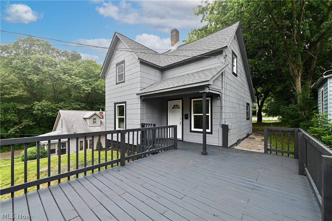 49 Penfield Avenue Akron OH 44310