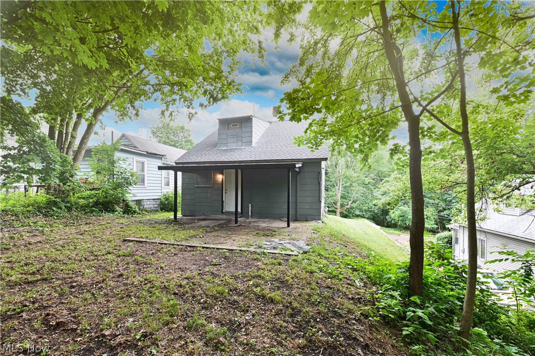 49 Penfield Avenue Akron OH 44310