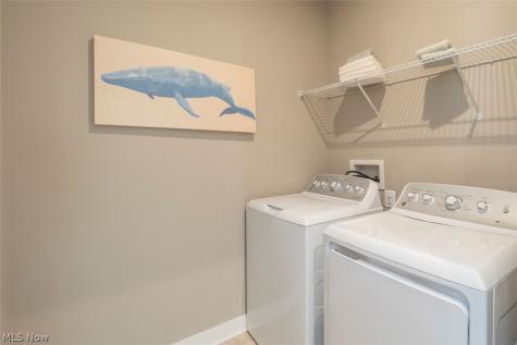 1092 Huntsman Court Grafton OH 44044
