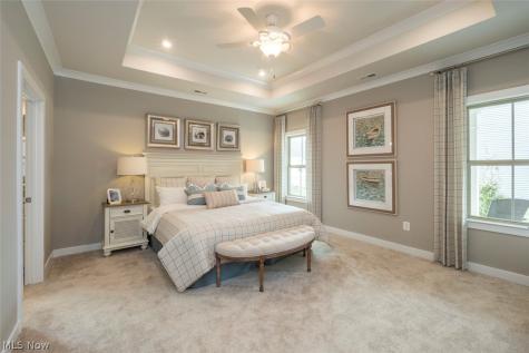 1092 Huntsman Court Grafton OH 44044