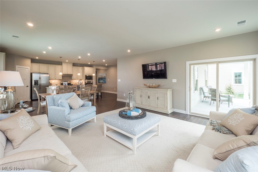 1092 Huntsman Court Grafton OH 44044