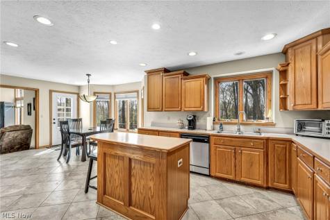 760 Jeanette Street Brunswick OH 44212