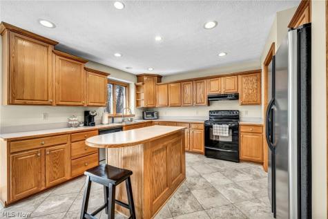 760 Jeanette Street Brunswick OH 44212