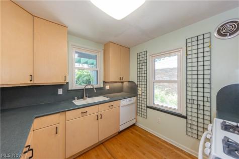 2614 Charney Road University Heights OH 44118