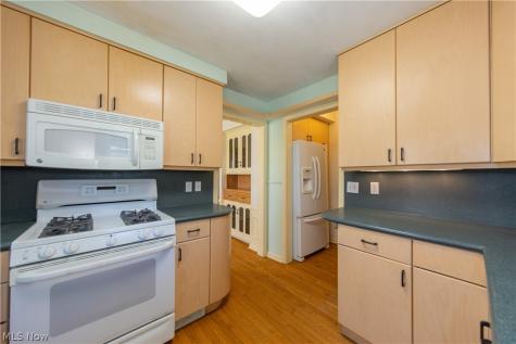 2614 Charney Road University Heights OH 44118