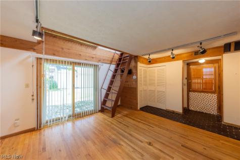 2614 Charney Road University Heights OH 44118