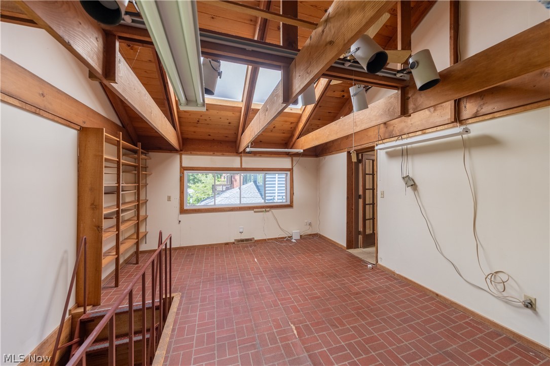 2614 Charney Road University Heights OH 44118