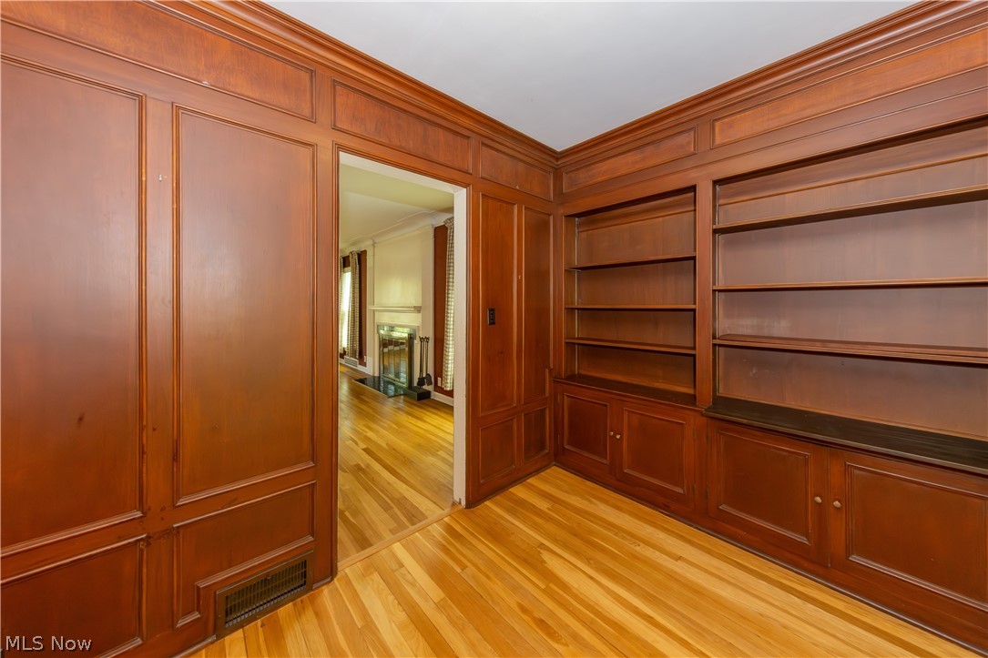 2614 Charney Road University Heights OH 44118