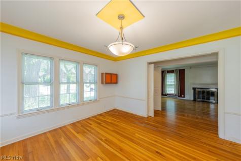 2614 Charney Road University Heights OH 44118