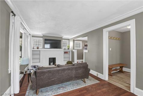 3371 W 131st Street Cleveland OH 44111