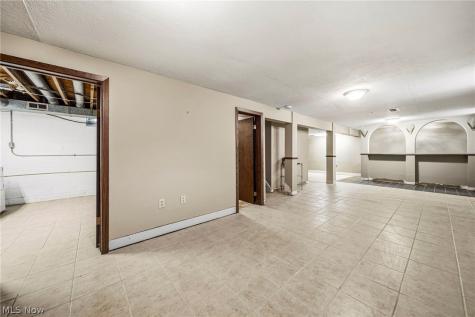 183 Erieview Drive Eastlake OH 44095