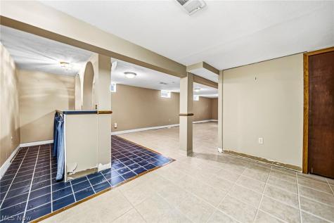 183 Erieview Drive Eastlake OH 44095