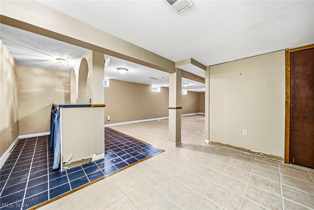 183 Erieview Drive Eastlake OH 44095