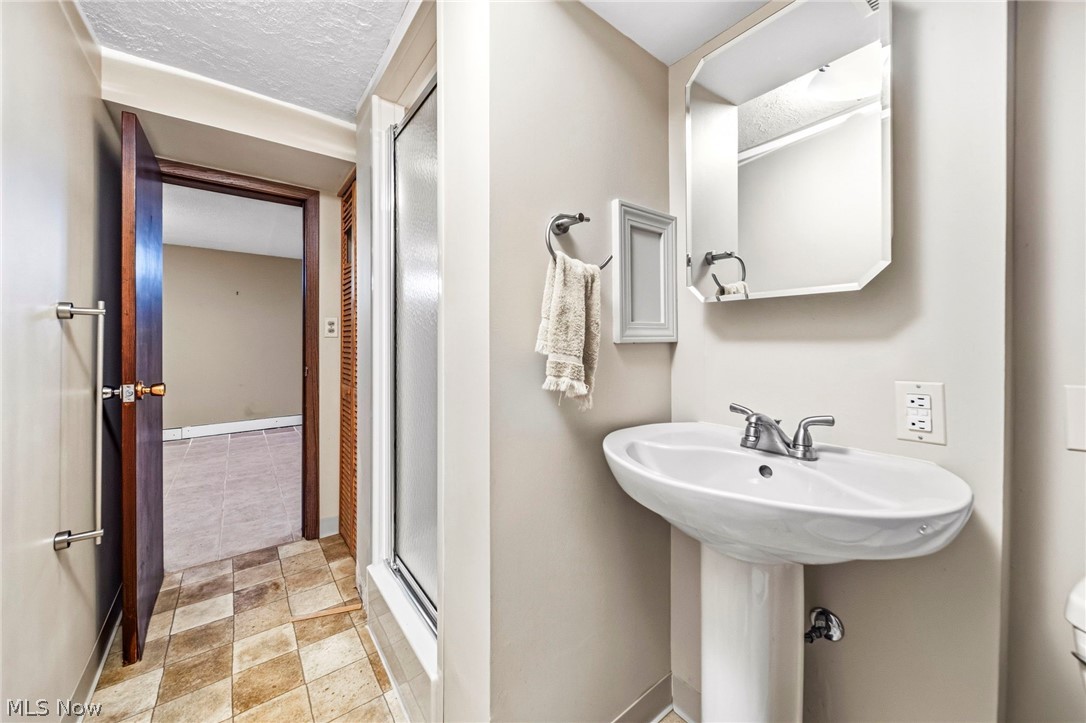 183 Erieview Drive Eastlake OH 44095