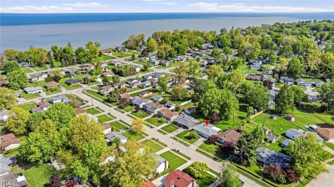 183 Erieview Drive Eastlake OH 44095