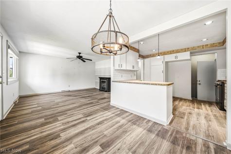 183 Erieview Drive Eastlake OH 44095