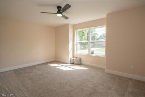 97 Nottingham Street Tallmadge OH 44278