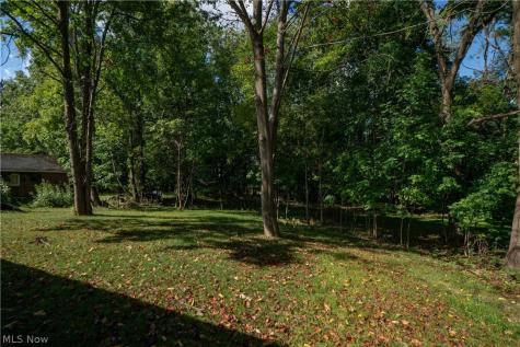 97 Nottingham Street Tallmadge OH 44278