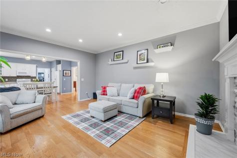 17877 Princeton Circle Strongsville OH 44149