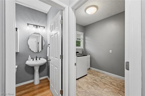 17877 Princeton Circle Strongsville OH 44149