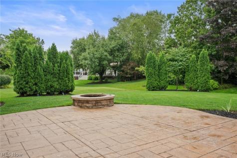 17877 Princeton Circle Strongsville OH 44149