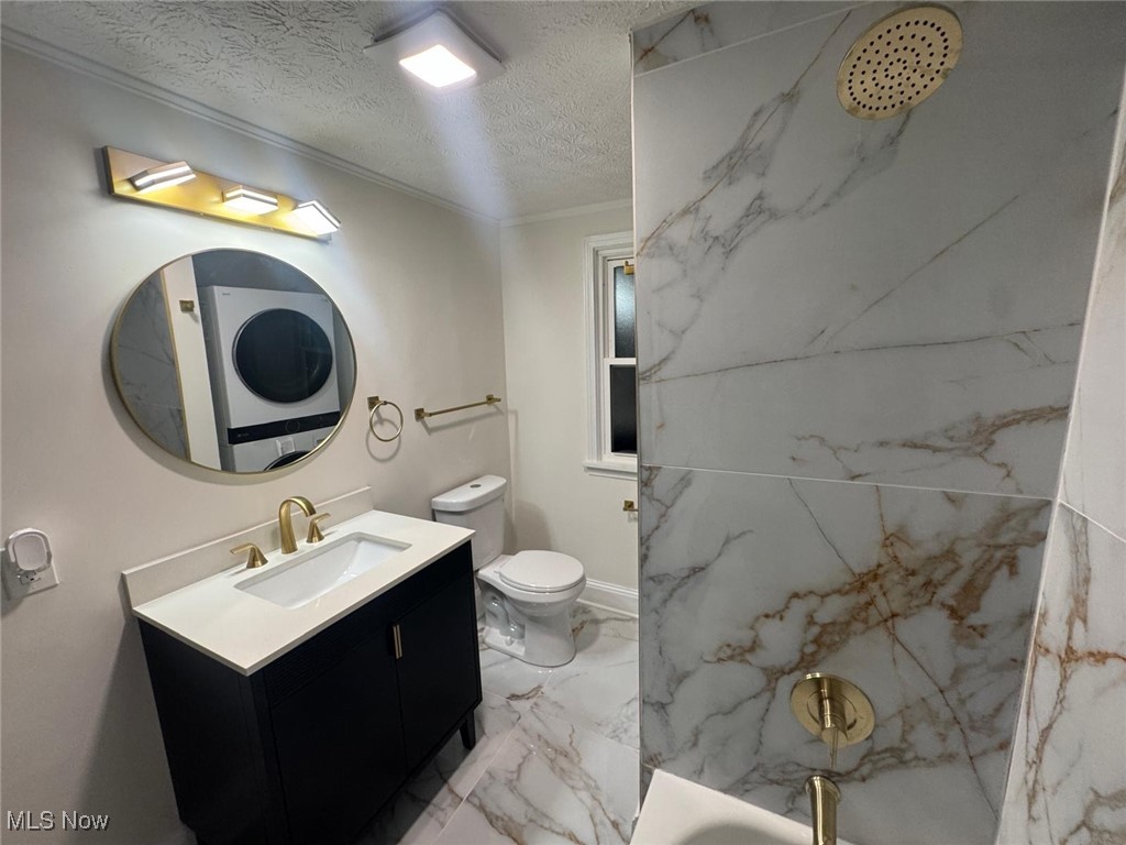 1085 Lakeland Avenue Lakewood OH 44107