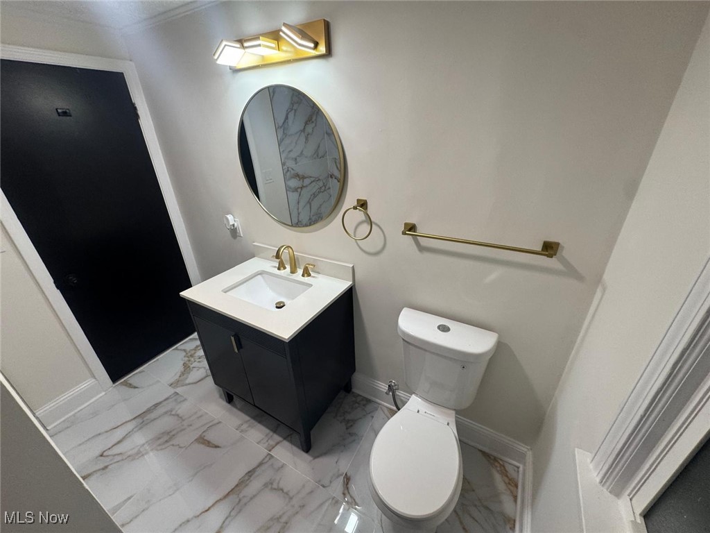 1085 Lakeland Avenue Lakewood OH 44107