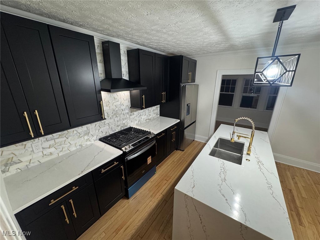 1085 Lakeland Avenue Lakewood OH 44107