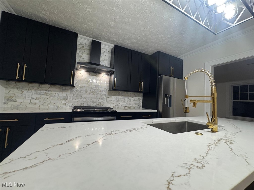 1085 Lakeland Avenue Lakewood OH 44107