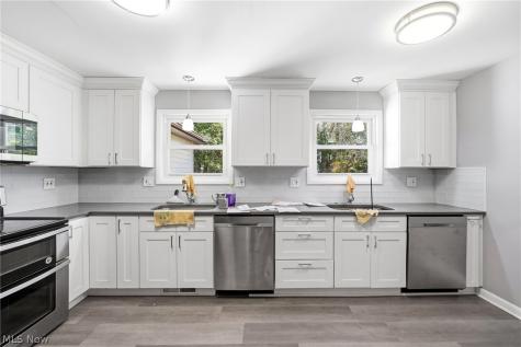 4306 Groveland Road University Heights OH 44118