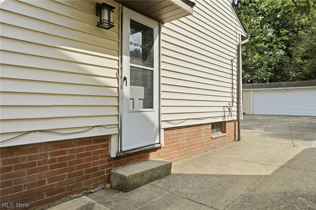 4306 Groveland Road University Heights OH 44118