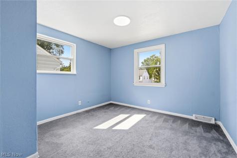4306 Groveland Road University Heights OH 44118