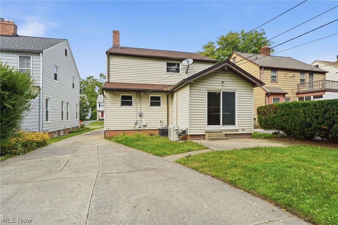 4306 Groveland Road University Heights OH 44118