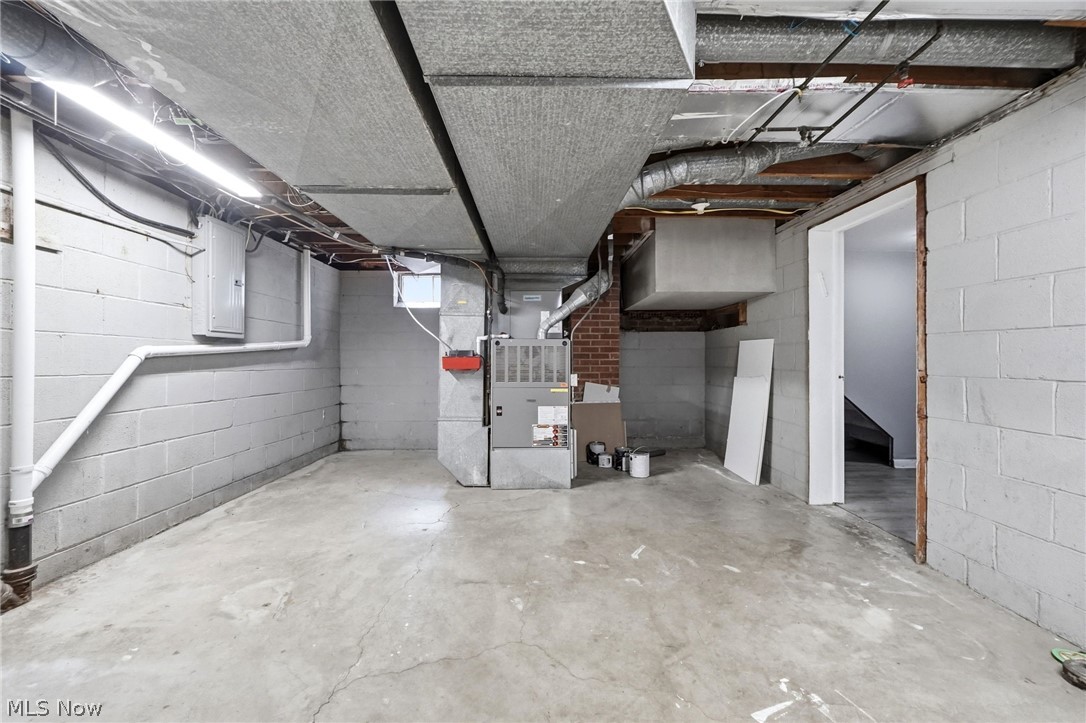 4306 Groveland Road University Heights OH 44118